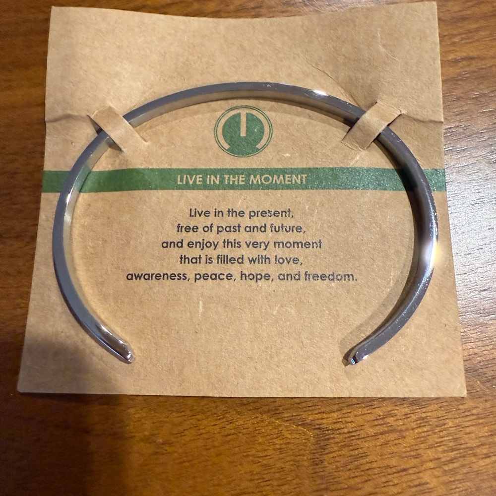 Live in the Moment bracelet